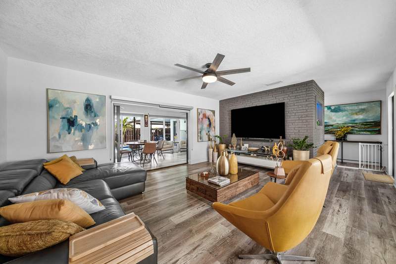4 bedroom Single Family Residence at 7945 Kismet Street, Miramar Sec 11, Miramar — photo 3