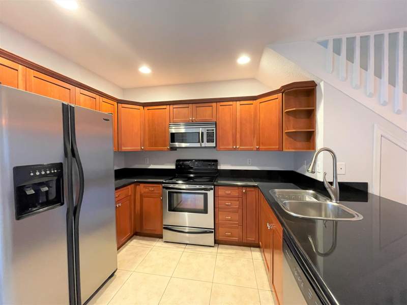 3 bedroom Townhouse at 602 S Federal Highway #5, Pineapple Village North, Lake Worth Beach — photo 3