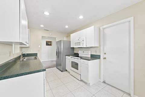1901 SW 17th Street, Boynton Beach FL - photo 11 of 48