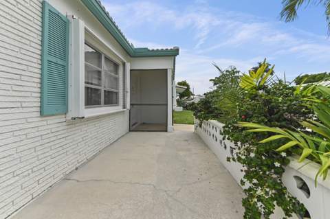6805 NW 75th Court, Tamarac FL - photo 24 of 33