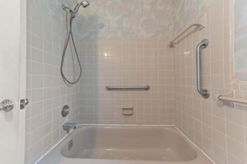 6805 NW 75th Court, Tamarac FL - photo 16 of 33