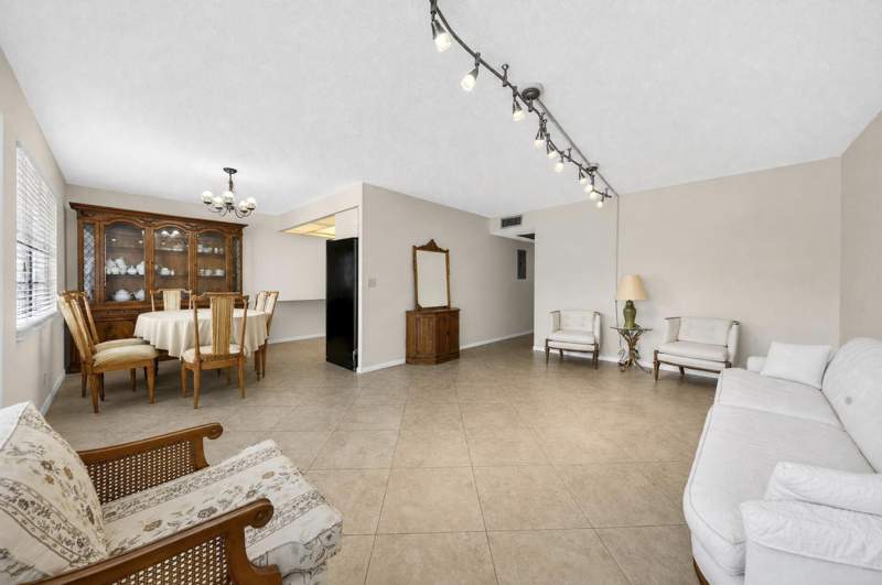 2 bedroom Condominium at 206 Richmond A #206, Richmond A Condo, Deerfield Beach — photo 3
