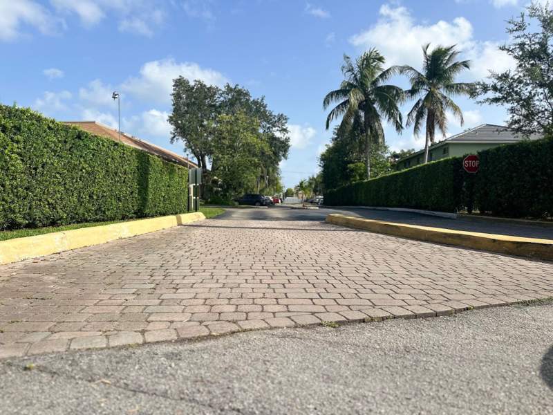 3 bedroom Townhouse at 121 Hidden Ct Road #11-C, Washington Court Villas, Hollywood — photo 3