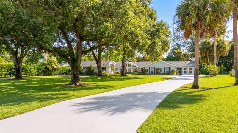 6 bedroom Single Family Residence at 13343 Doubletree Circle, Pinewood Of Wellington, Wellington — photo 5