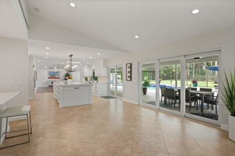13343 Doubletree Circle, Wellington FL - photo 16 of 71