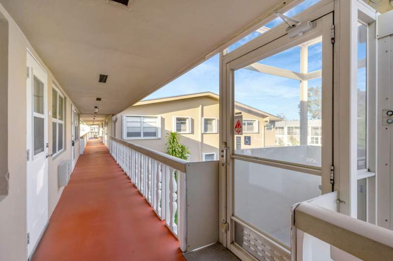 2 bedroom Condominium at 121 Bedford, Bedford Condo, West Palm Beach — photo 3