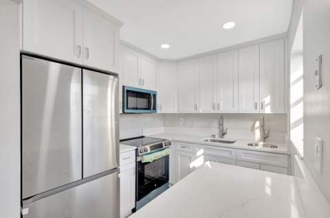121 Bedford, West Palm Beach FL - photo 9 of 36