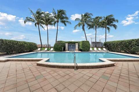 403 S Sapodilla Avenue #817, West Palm Beach FL - photo 15 of 40