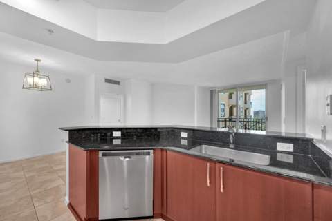 403 S Sapodilla Avenue #612, West Palm Beach FL - photo 15 of 57