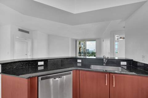 403 S Sapodilla Avenue #612, West Palm Beach FL - photo 17 of 57