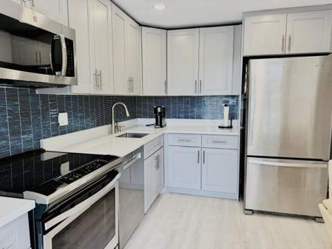 3080 N Course Drive #407, Pompano Beach FL - photo 6 of 20