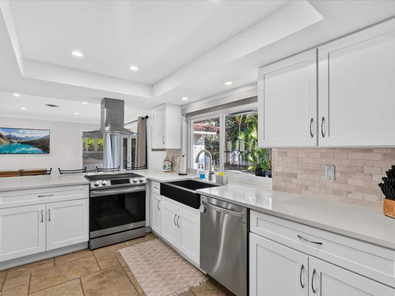 3 bedroom Single Family Residence at 2010 NE 59th Place, Imperial Point 2 Sec, Fort Lauderdale — photo 5