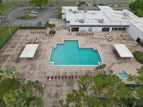 4640 Lucerne Lakes Boulevard #404, Lake Worth FL - photo 20 of 33