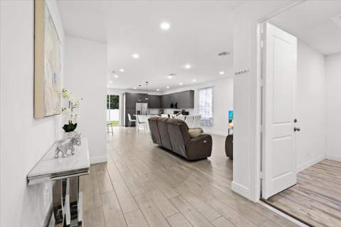 200 Marie Drive, West Palm Beach FL - photo 8 of 36