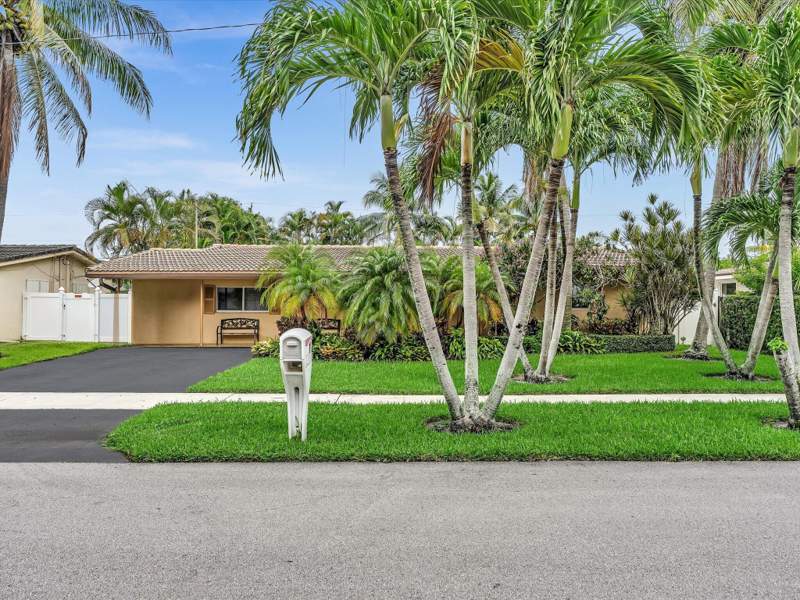 4 bedroom Single Family Residence at 11 Forest Hills Lane, University Park Country Club Estates, Boca Raton — photo 3