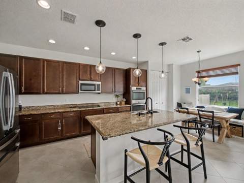 11316 SW Barton Way, Port St. Lucie FL - photo 8 of 60
