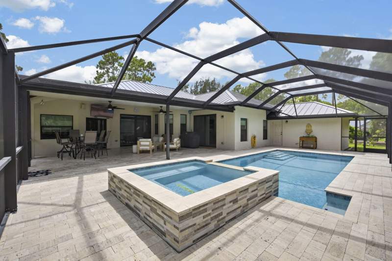 4 bedroom Single Family Residence at 17377 W Alan Black Boulevard, The Acreage, The Acreage — photo 4