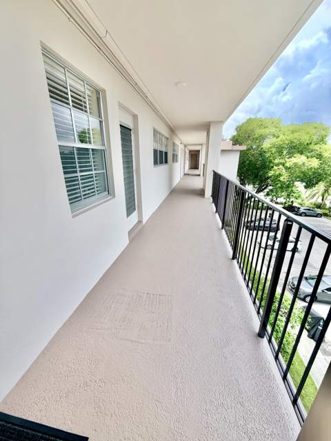 2800 N Palm Aire Drive #Unit 404, Pompano Beach FL - photo 11 of 48
