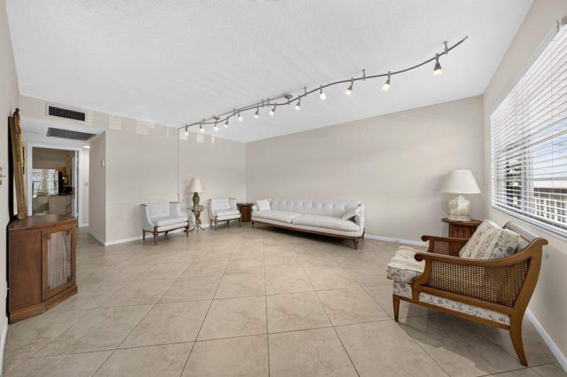 2 bedroom Condominium at 206 Richmond A #206, Richmond A Condo, Deerfield Beach — photo 2