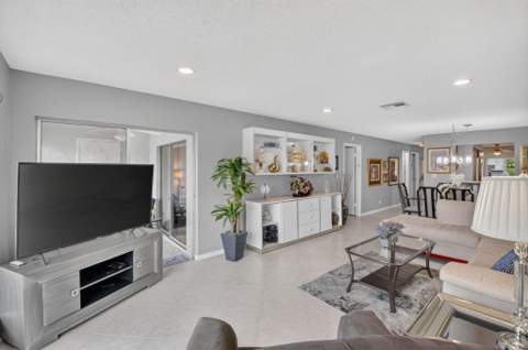 5810 Areca Palm #B, Delray Beach FL - photo 14 of 70
