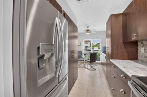 5810 Areca Palm #B, Delray Beach FL - photo 23 of 70