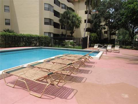 7451 NW 16th Street #104, Plantation FL - photo 6 of 7