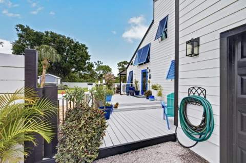 5723 SE Orange Blossom Trail, Hobe Sound FL - photo 6 of 130
