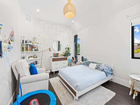 315 NE 15th Avenue, Fort Lauderdale FL - photo 22 of 26