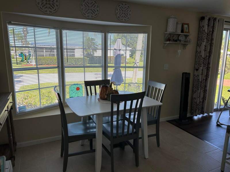 2 bedroom Mobile Home at 254 W Caribbean, Spanish Lakes, Port St. Lucie — photo 5