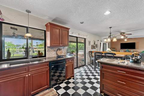 1726 Treehaven Court, Wellington FL - photo 6 of 38