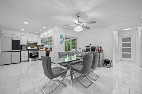 11650 NW 39th Place, Sunrise FL - photo 8 of 31