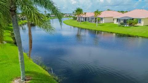1009 NW Tuscany Drive, Port St. Lucie FL - photo 22 of 41