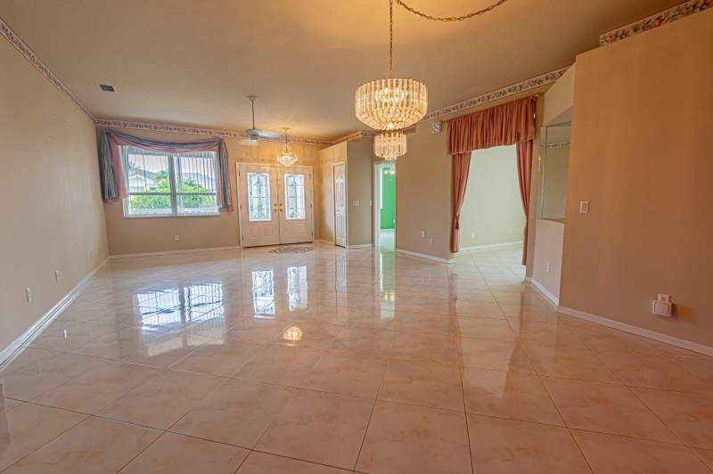 2 bedroom Single Family Residence at 1009 NW Tuscany Drive, Kings Isle - Isle Of San Marino, Port St. Lucie — photo 4
