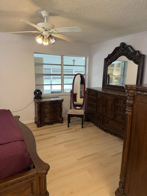 127 Lake Rebecca Drive, West Palm Beach FL - photo 8 of 33