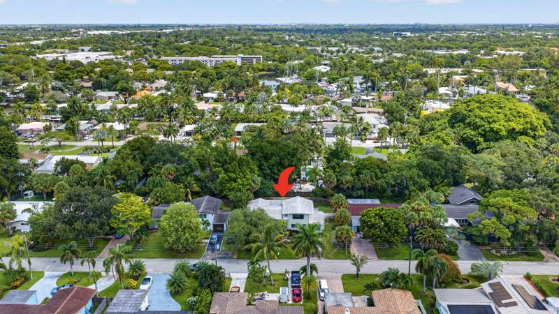 4 bedroom Single Family Residence at 1701 SW 4th Court, Gill Isles, Fort Lauderdale — photo 4