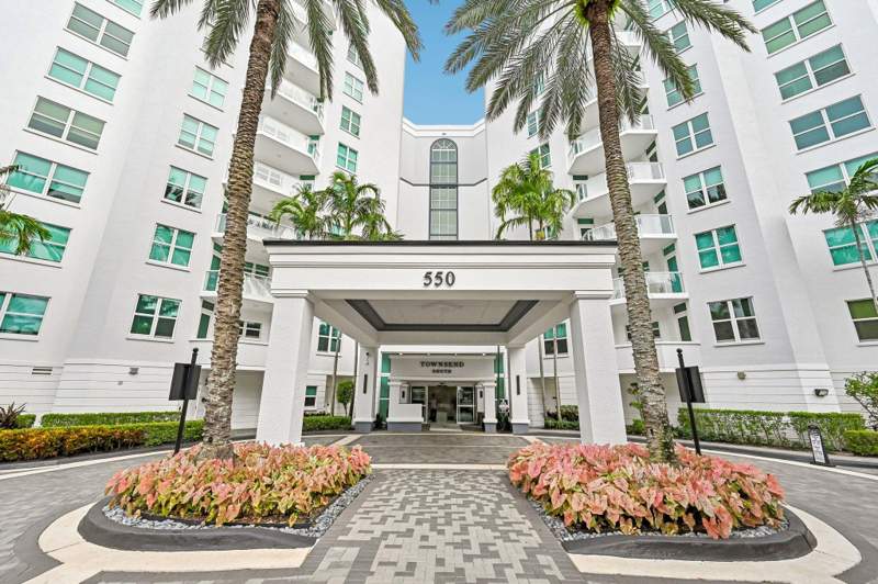 1 bedroom Condominium at 550 SE Mizner Boulevard #B206, Townsend Place Condo, Boca Raton — photo 3