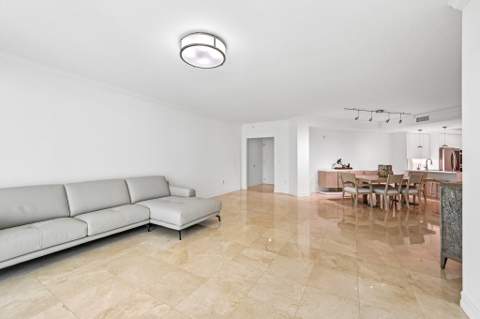 550 SE Mizner Boulevard #B206, Boca Raton FL - photo 9 of 27