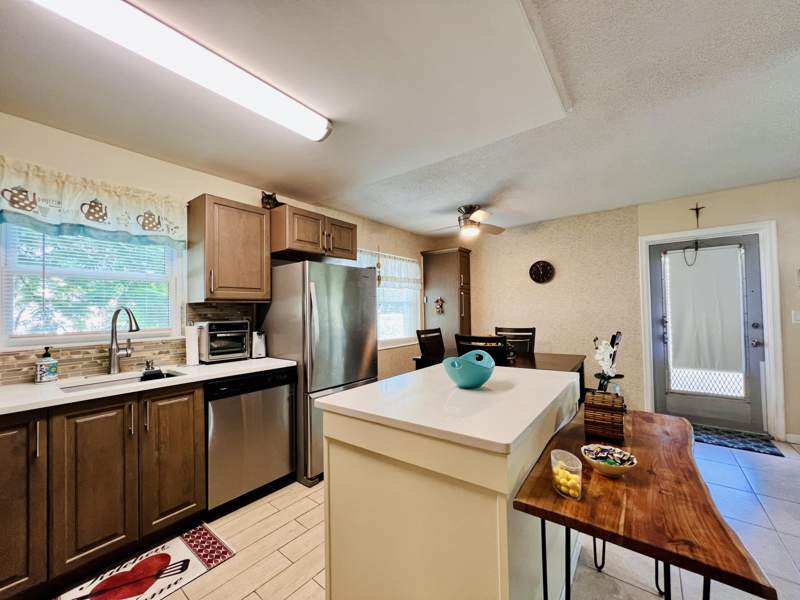 2 bedroom Condominium at 131 Andover F, Century Village - Andover Condos, West Palm Beach — photo 2