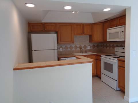 312 Southwind Drive #104, North Palm Beach FL - photo 6 of 25