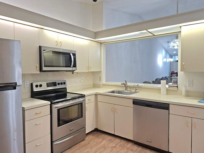 2 bedroom Condominium at 10032 Andrea Lane, Palm Chase Lakes Condo, Boynton Beach — photo 4
