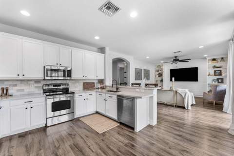 8421 Calabria Lakes Drive, Boynton Beach FL - photo 15 of 74