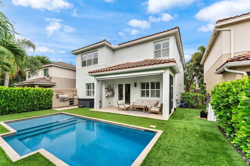 5 bedroom Single Family Residence at 8421 Calabria Lakes Drive, Canyon Trails, Boynton Beach — photo 3