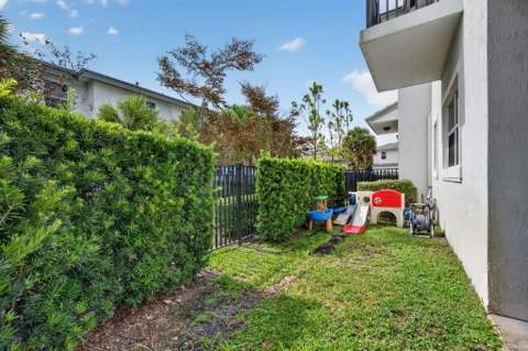 6994 Pines Circle, Coconut Creek FL - photo 24 of 63