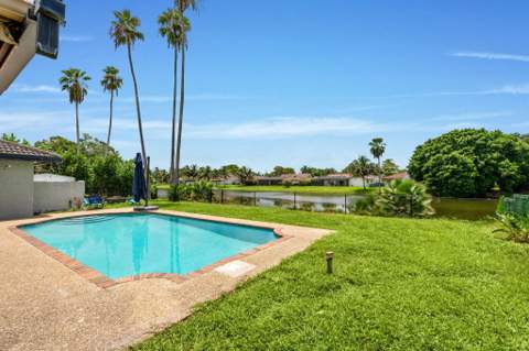 8560 NW 2nd Street, Coral Springs FL - photo 9 of 50