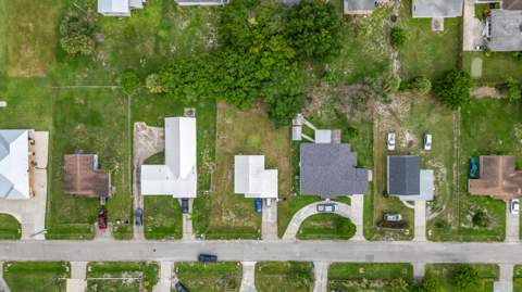 1810 N 16th Court, Fort Pierce FL - photo 16 of 19