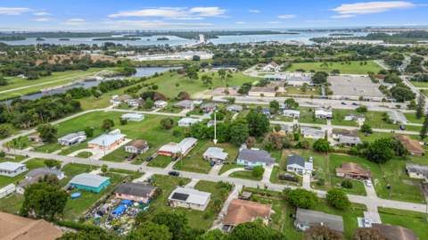 1810 N 16th Court, Fort Pierce FL - photo 17 of 19