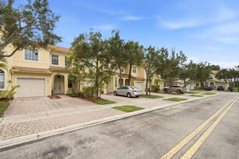 8481 SW 27th Street #102, Miramar FL - photo 6 of 38