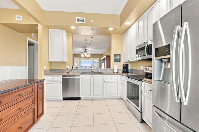 2 bedroom Condominium at 34 Harbour Isle Drive #Ph05, Harbour Isle West, Fort Pierce — photo 4