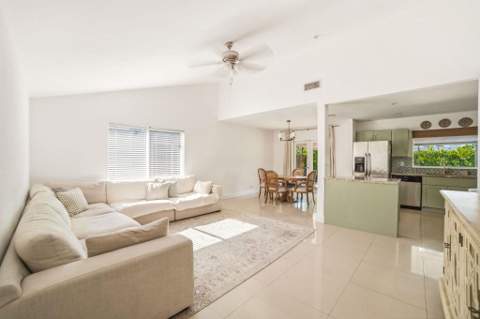 11130 NW 26th Place, Sunrise FL - photo 7 of 14