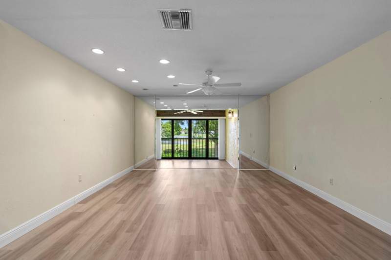 2 bedroom Condominium at 9286 Vista Del Lago #F, Pines Of Boca Lago Condo, Boca Raton — photo 4